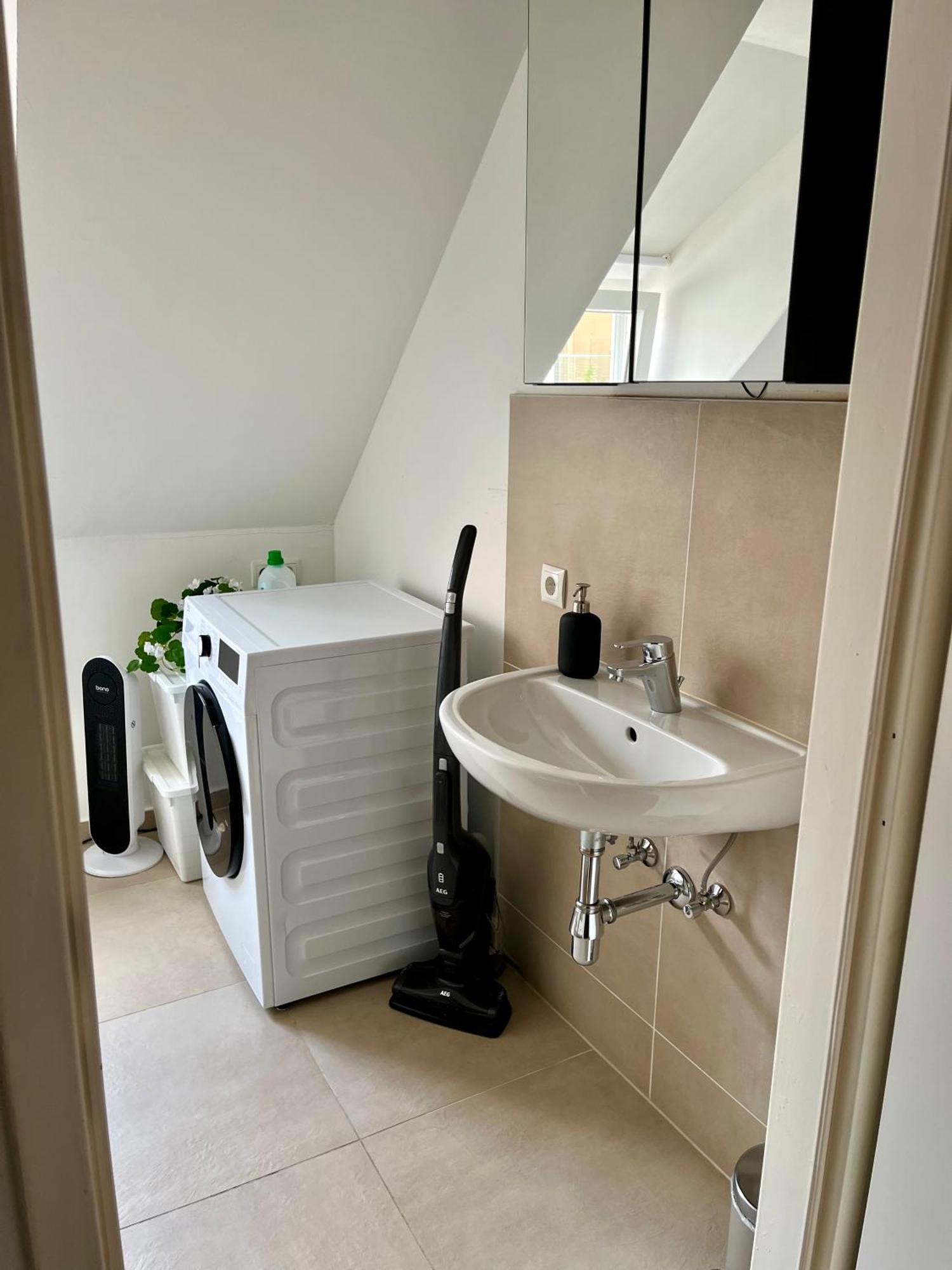 Flores City Center Studio - Easy Self-Check-In Graz Exterior foto